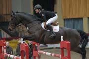 Laura Strehmel gewann mit Levon eine Qualifikation für achtjährige Pferde. Foto: Jutta Wego